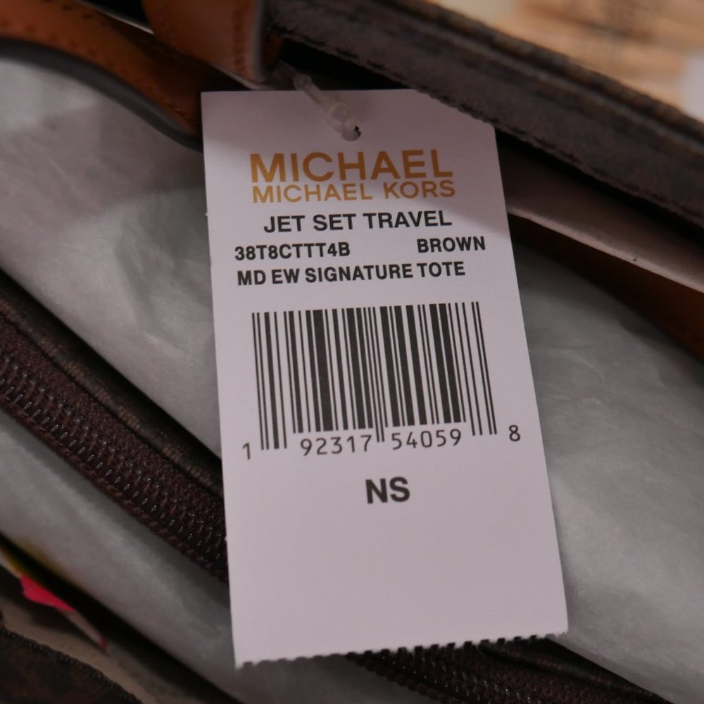 Michael Kors Jet Set Signature EW Travel Tote Bag - Picture 8 of 8